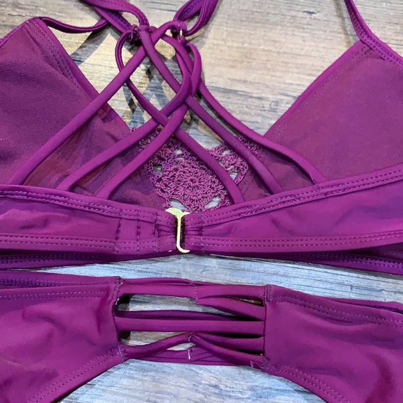 Bathing suit - Picture 8 of 8